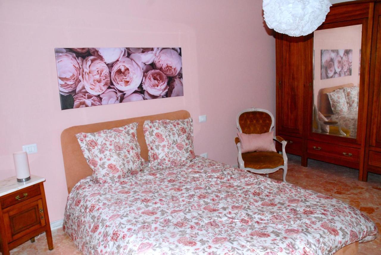 Willa Casa Paolina Nel Centro Di Bracciano Zewnętrze zdjęcie